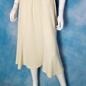 Vintage 70s Soft Cream Colored Bell Shaped Gored Maxi Skirt with Elastic Waist/ Lee Folio/ Size 12 (S-M)