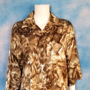 Vintage 80s or 90s Satin Psychedelic Avant Garde Abstract Brown Beige Olive Ikat Bark Camo Batwing Boxy Button Down Shirt/ Hot Stuff/ Size M