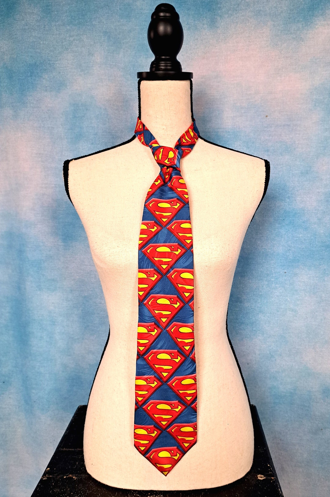 DC Superman Geometric Gray Silk Men's Tie