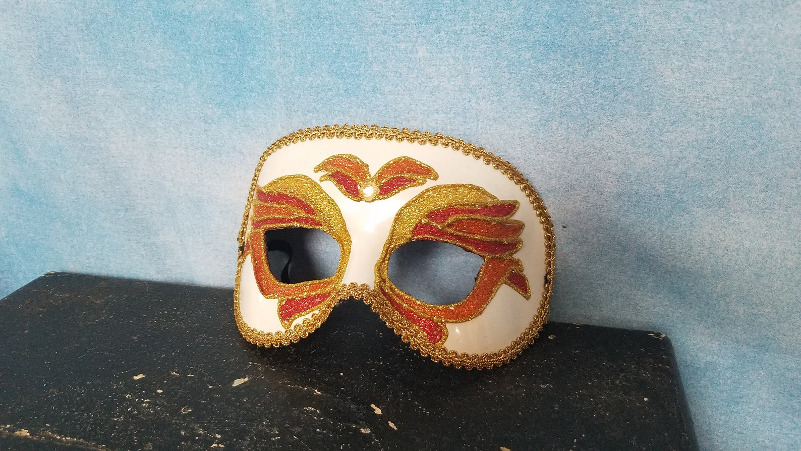 Vintage 80s or 90s White Plastic Felt-backed Sparkly Carnival Half Mask ...