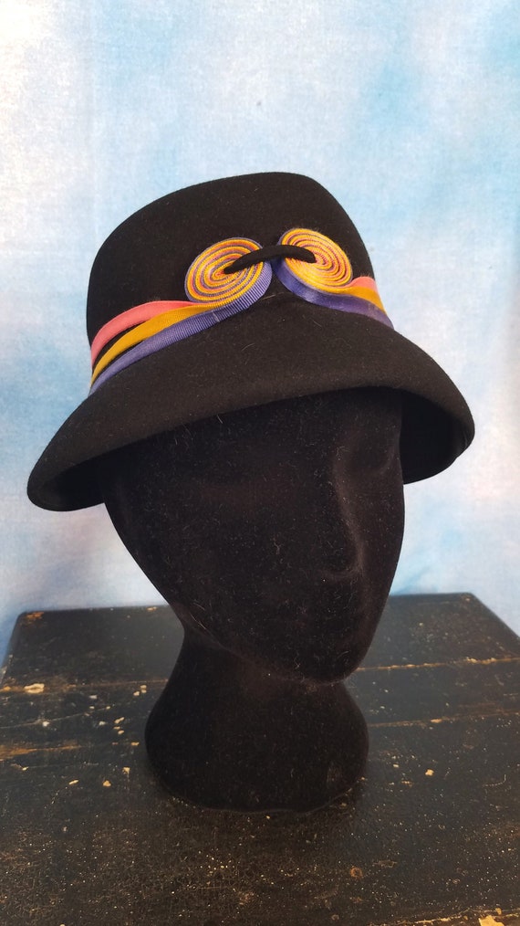 Vintage 50s 60s Black Wool Felt Ladies’ Hat, Cloc… - image 1