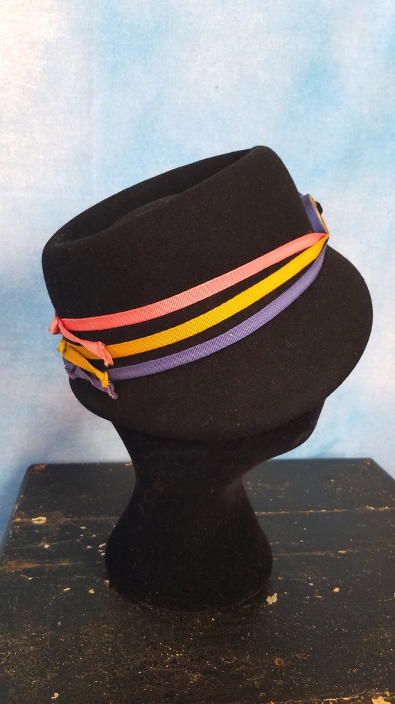 Vintage 50s 60s Black Wool Felt Ladies’ Hat, Cloc… - image 6