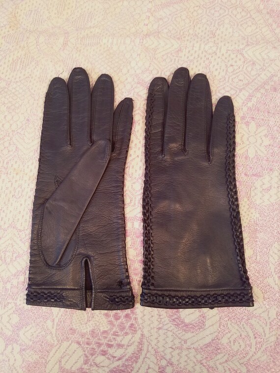 Vintage 1950s Dark Navy Blue Kid Gloves with Deco… - image 7