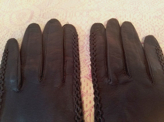 Vintage 1950s Dark Navy Blue Kid Gloves with Deco… - image 5