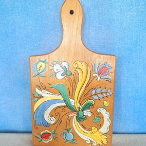 Vintage 80s Hand Painted Small Rosemaling Norwegian Folk Art Bread Board
