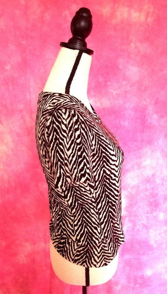 Vintage 90s Zebra Striped Short Sleeved Soft Wool… - image 4