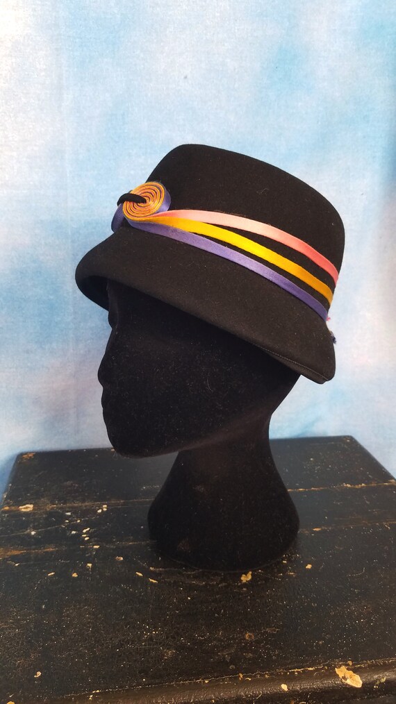 Vintage 50s 60s Black Wool Felt Ladies’ Hat, Cloc… - image 3