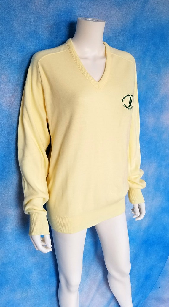 Vintage 70s 80s Butter Yellow V Neck Sweater, How… - image 4