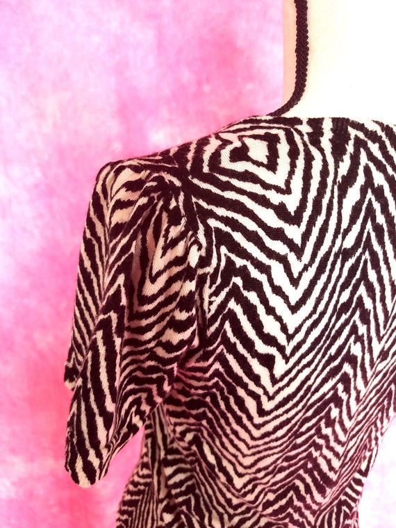 Vintage 90s Zebra Striped Short Sleeved Soft Wool… - image 7