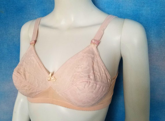 Vintage 70s Light Pink Bra, No Underwire, Lace Cups, Center Bow