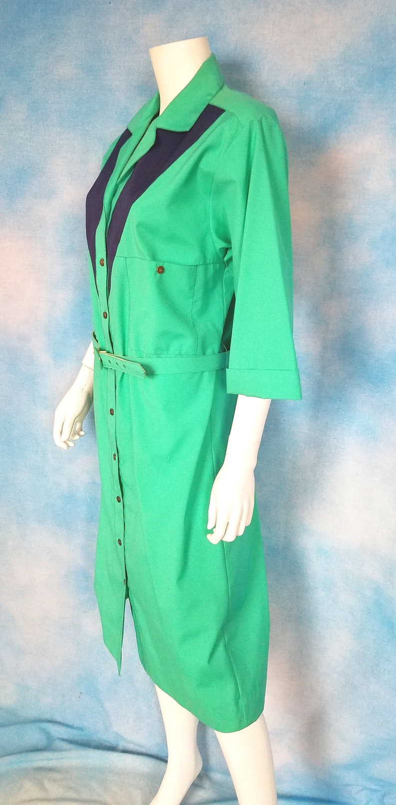 Vintage 80s Aqua and Navy Cotton Poly Western Belted Shift Shirt Dress with Cuffed Sleeves, Brass Buttons/ Willi of California/ Size 14 image 7