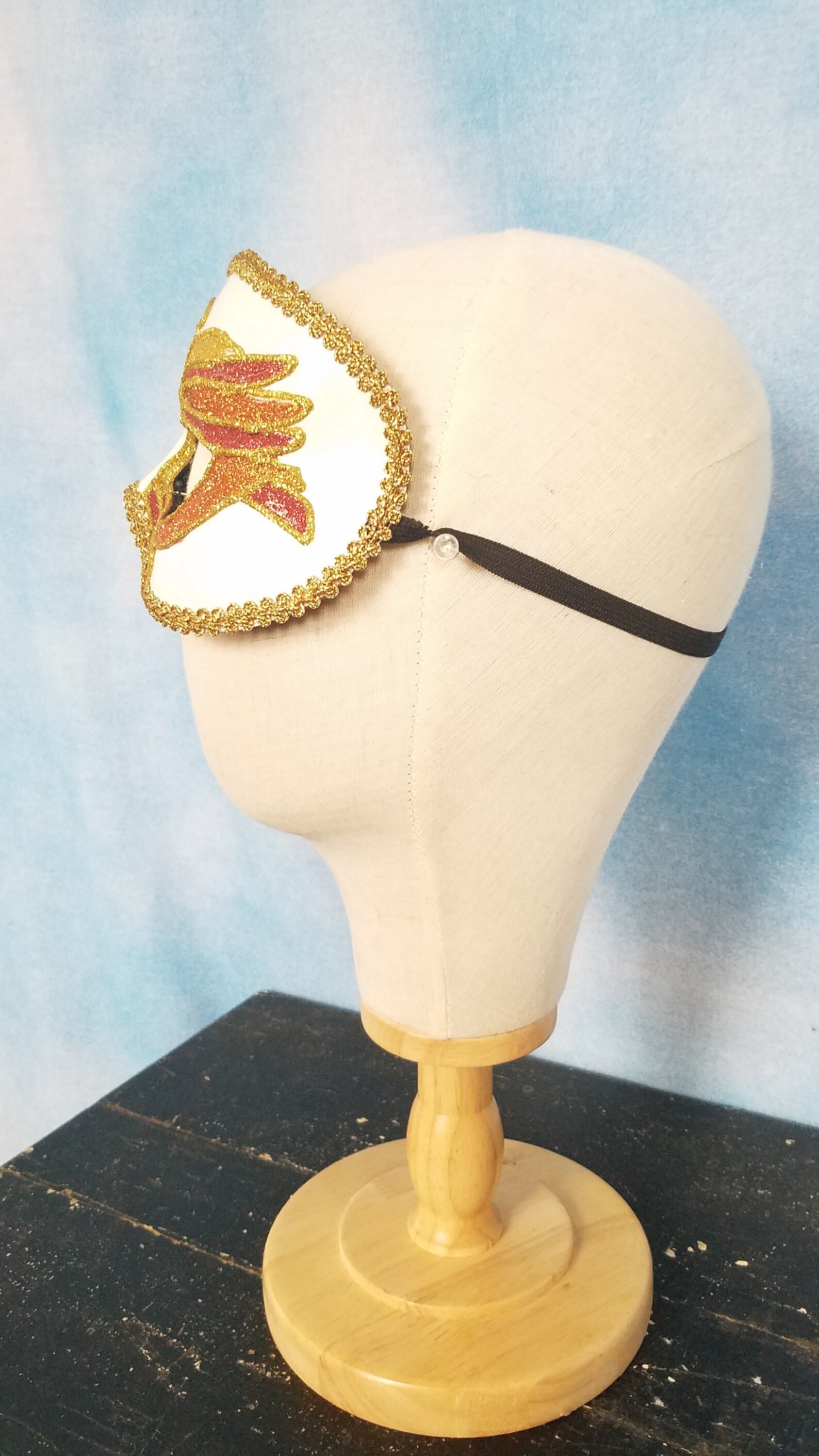 Vintage 80s or 90s White Plastic Felt-backed Sparkly Carnival Half Mask ...