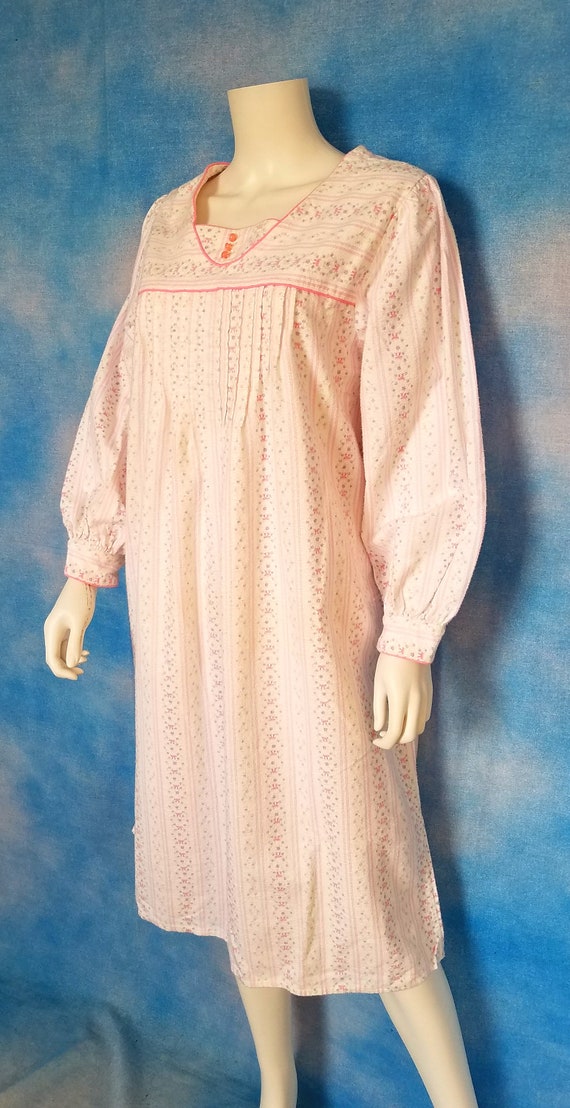 Vintage 80s White Flannel Long Sleeved Nightgown … - image 2
