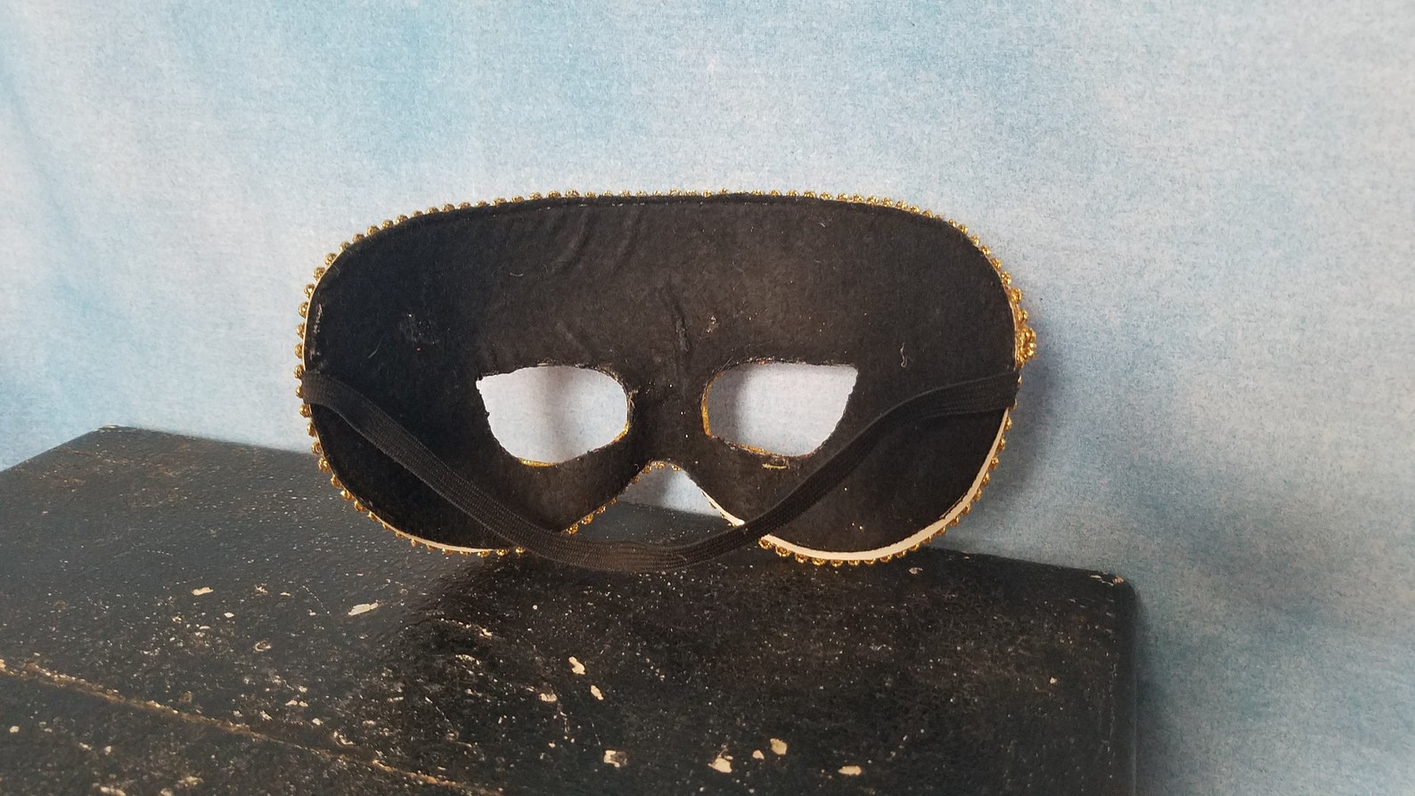 Vintage 80s or 90s White Plastic Felt-backed Sparkly Carnival Half Mask ...
