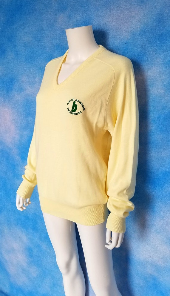 Vintage 70s 80s Butter Yellow V Neck Sweater, How… - image 5