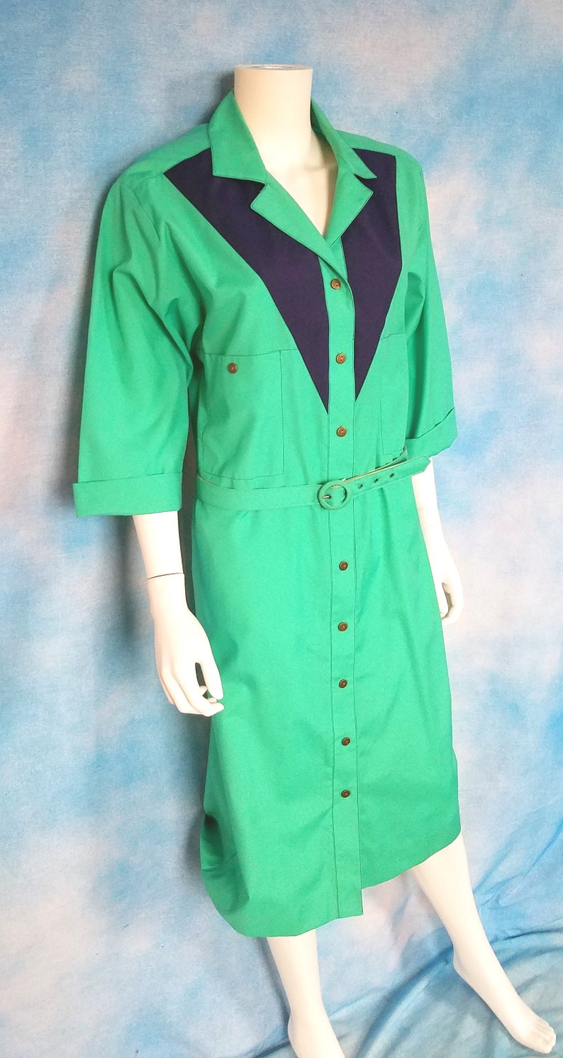 Vintage 80s Aqua and Navy Cotton Poly Western Belted Shift Shirt Dress with Cuffed Sleeves, Brass Buttons/ Willi of California/ Size 14 image 4