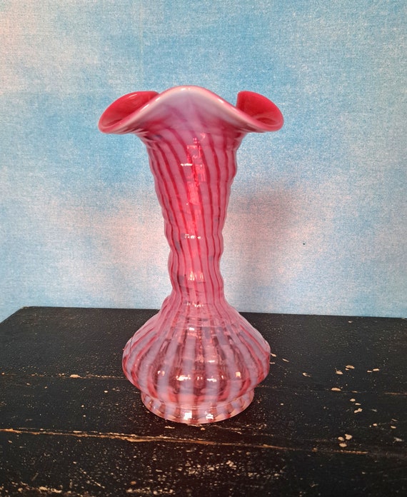 Vintage 1940s Fenton Opalescent Cranberry Spiral Swirl Striped
