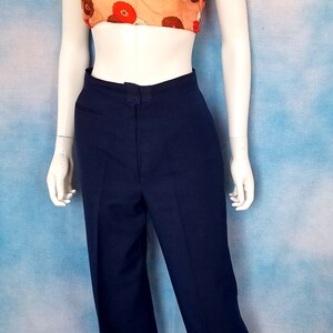 Vintage 70s Womens Navy Blue Pleated Straight Leg High Waisted Trousers/ waist 27, inseam 27.5 image 3