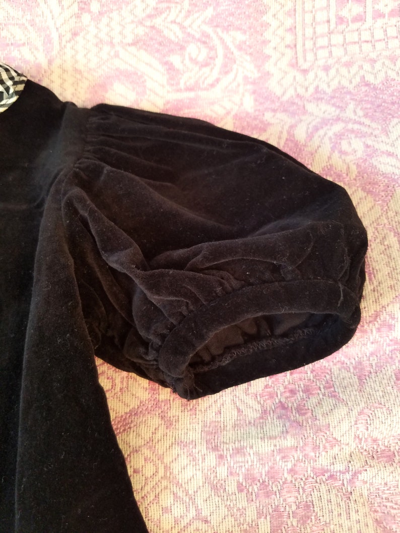Vintage 80s Toddler Black Velvet Puff Sleeved Party Dress with Tartan Taffeta Skirt/ Nannette/ Size 2T image 3