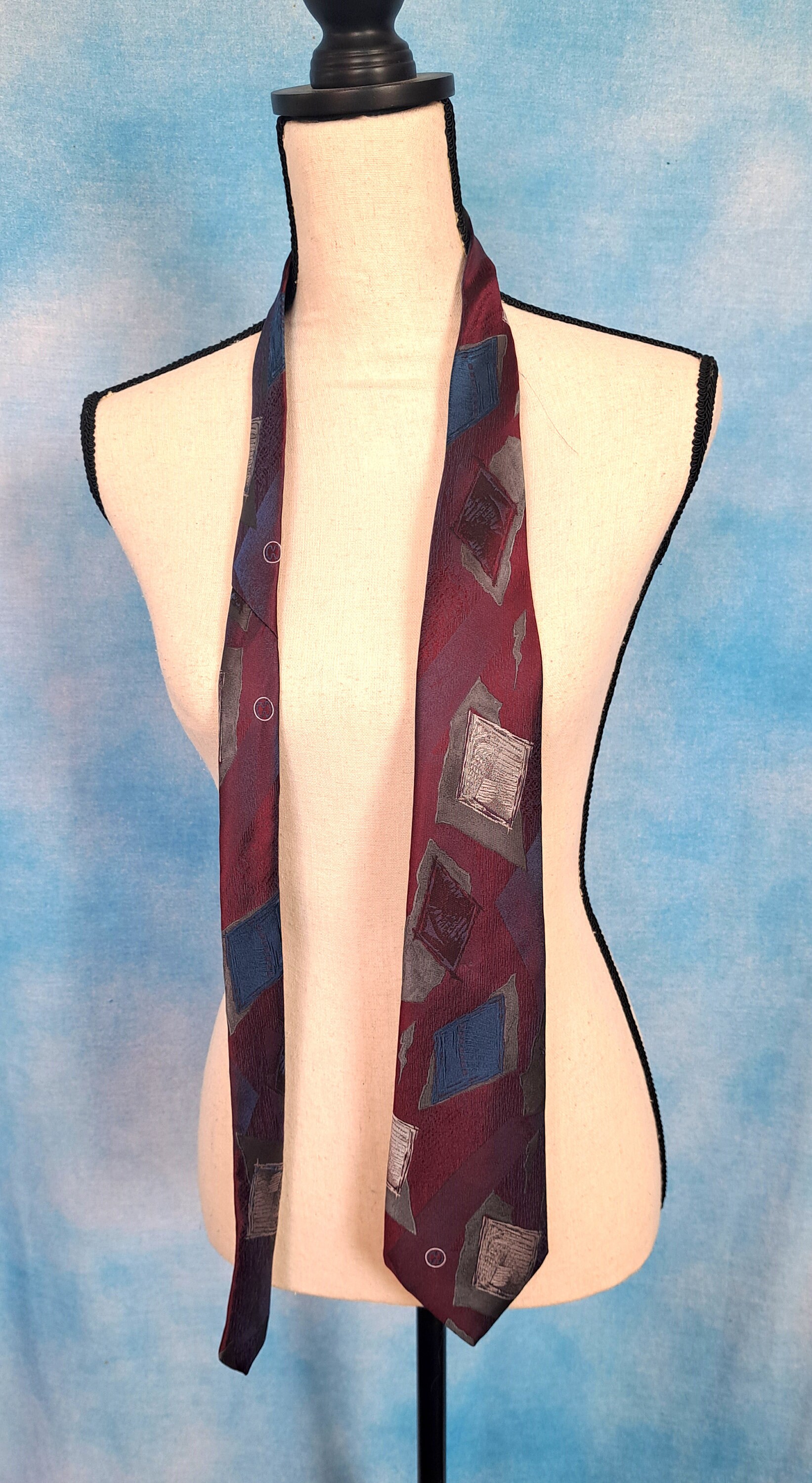 Vintage 80s Halston III Abstract Tie, Maroon With Gray