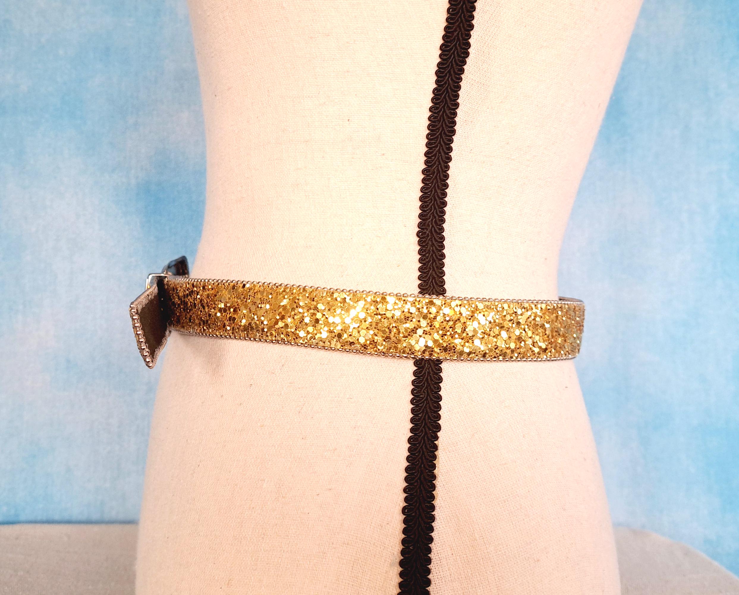 80s or 90s Gold Glitter Western Style Belt With Silver Tone  display picture 1
