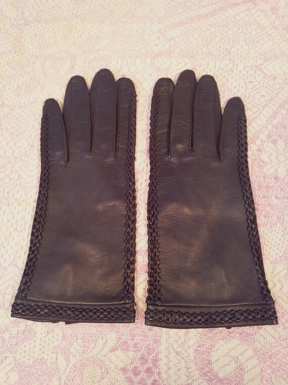 Vintage 1950s Dark Navy Blue Kid Gloves with Deco… - image 3