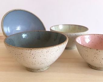 MIA // Ceramic bowl in small and large sizes / handmade cereal bowl / ceramic cereal bowl as a gift / potted cereal ceramic bowl