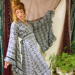 Boho 70's Maxi Silk Flared Sleeve Dress. Party Outfit. Vintage Style. Stevie Nicks Dress. Festival. Witch. Gift.