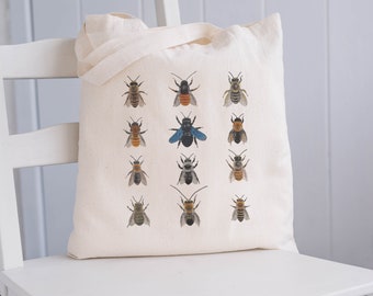 Fabric bag with bee illustration - Sustainable gift for nature lovers and beekeepers