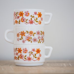 Set Of 3 Vintage French Tea Cups Arcopal France Coffee Chocolate Mugs 1970s