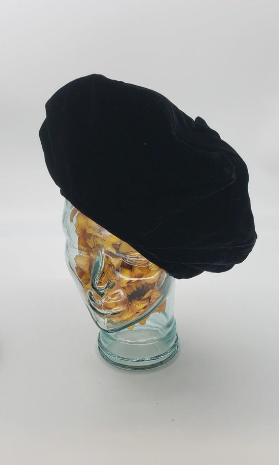 Vintage Black Velvet Beret
