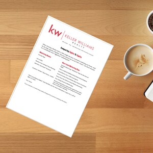 Puede incluir: Un folleto blanco y rojo de Keller Williams Realty con el t&iacute;tulo "Comparando manzanas con manzanas" y una lista de conceptos b&aacute;sicos de marketing y planes de marketing de nivel superior.
