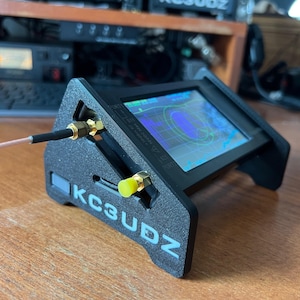 3D Printed stand for NanoVNA H4 w/ small tray & YOUR call sign