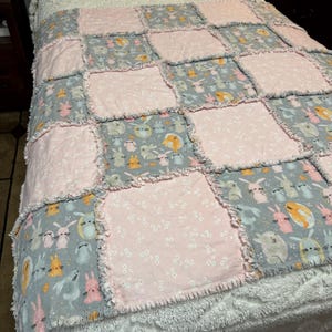 Floppy Bunny Baby Rag Quilt, baby rag quilt, baby shower gift, nursery decor, stroller cover, tummy time, baby blanket, nursery bedding