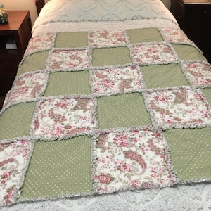 Green and Pink Paisley Rag Quilt, baby shower gift, stroller cover, tummy time, baby quilt, kid rag quilt, handmade, gift idea, cottage core