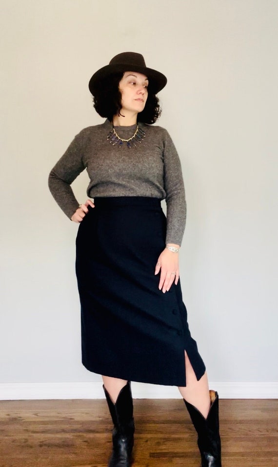 Wool Pencil Skirt in Navy Blue, Vintage Fitted Sk… - image 1