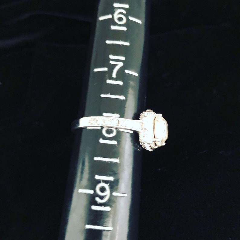 Stunning size 8. large CZ and sterling ring