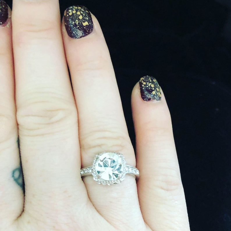 Stunning size 8. large CZ and sterling ring