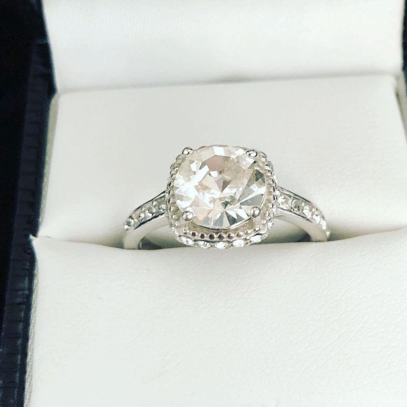 Stunning size 8. large CZ and sterling ring