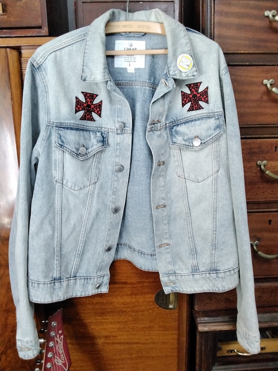 Does anybody know a cheaper version for this denim jacket? I