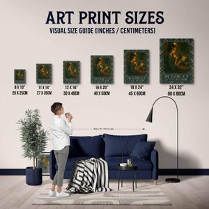 以下が含まれることがあります： アートプリントのサイズガイド。20 x 25cmから60 x 80cmまでのサイズが表示されています。各プリントには、グリーンドレスを着た女性が描かれています。「ART PRINT SIZES」と「VISUAL SIZE GUIDE [INCHES / CENTIMETERS]」の文字が表示されています。