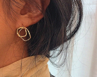 Geometric square earrings, statement earrings, gold geometric earrings,minimalist gold, accent earrings gold