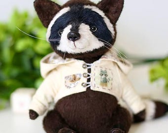 Mapache de peluche con peso OOAK, escultura suave personalizada, muñeco de peluche hecho a mano, regalo coleccionable de mapache, peluche realista.