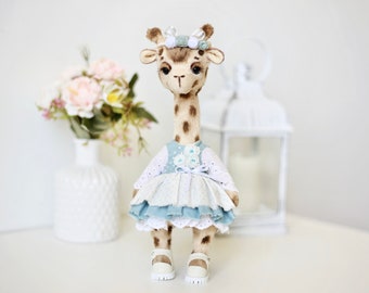 Peluche de jirafa de tela como regalo de cumpleaños, muñeco de jirafa de peluche de artista como regalo para niños, muñeca de arte de jirafa como decoración de guardería, jirafa OOAK
