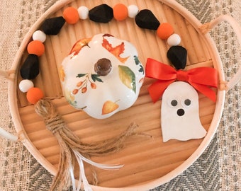 Ghost Beaded Garland, Halloween Garland, Spooky Garland, Wooden Bead Garland, Autumn, Garland, Wooden Garland, Halloween Tier Tray