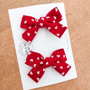 Noeud pour la Saint-Valentin, barrette pour la Saint-Valentin, cadeau Saint-Valentin pour fille, Noeud pour cheveux coeur rouge, Noeud rouge, Barrettes pour tout-petits, Barrettes pour bébé, Noeud pour bébé