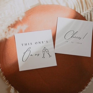 Plantilla elegante de vales para bebidas de boda, vales para bebidas imprimibles, este corre por nuestra cuenta, etiquetas para barra de boda, vales para barra de boda - Audrey