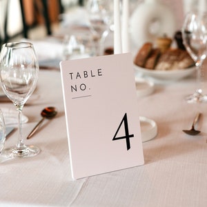 Modern Table Numbers Template, Minimal Table Numbers, Minimal Wedding Table Numbers, Printable Table Numbers, Modern Wedding Template - Liv