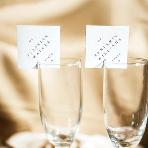Plantillas modernas para tarjetas de lugar, tarjetas para vasos de chupito, tarjetas para champán, tarjetas de nombre para bodas, letrero para tomar un vaso o un chupito - Claire
