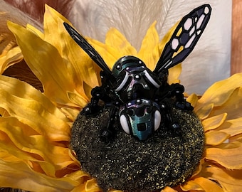 3D metallic bee/3D print/bee/articulated/toys/fidget/kids/insect/nature lover/flexible bee/custom bee/bee model